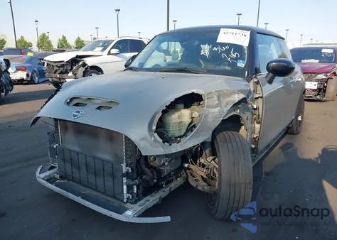 2022 Mini Cooper Se z USA, uszkodzony, nr VIN WMW13DJ02N2R58809